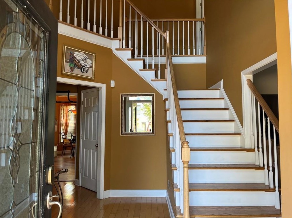1005 Hembree Grove Dr, Roswell, GA 30076-1205