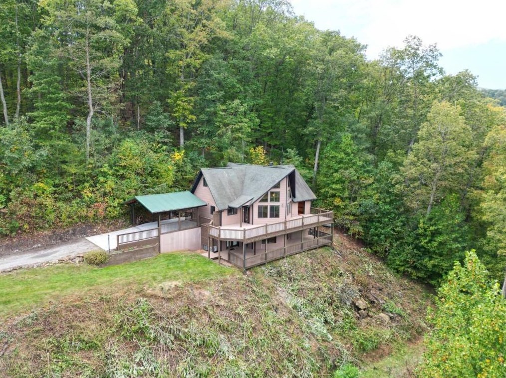 6729 Morgan Dr, Young Harris, GA 30582-2557