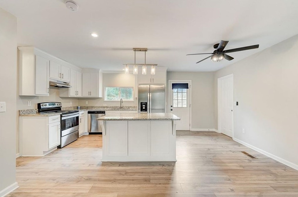 2952 Mustang Dr, Gainesville GA 30507-7960 exterior