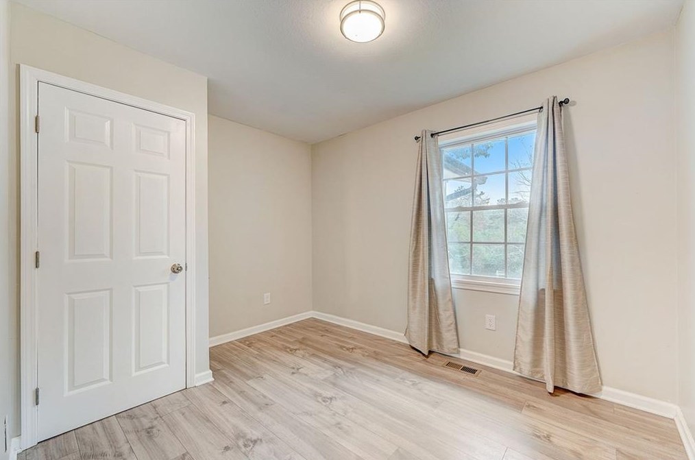 2952 Mustang Dr, Gainesville GA 30507-7960 exterior