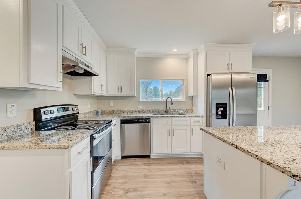 2952 Mustang Dr, Gainesville GA 30507-7960 exterior