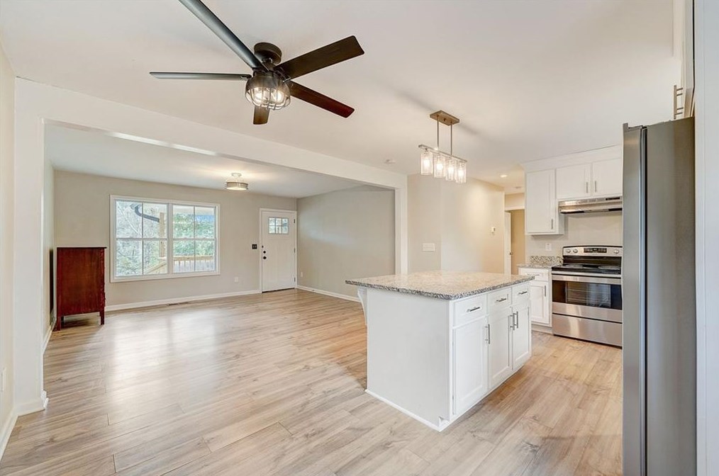 2952 Mustang Dr, Gainesville GA 30507-7960 exterior