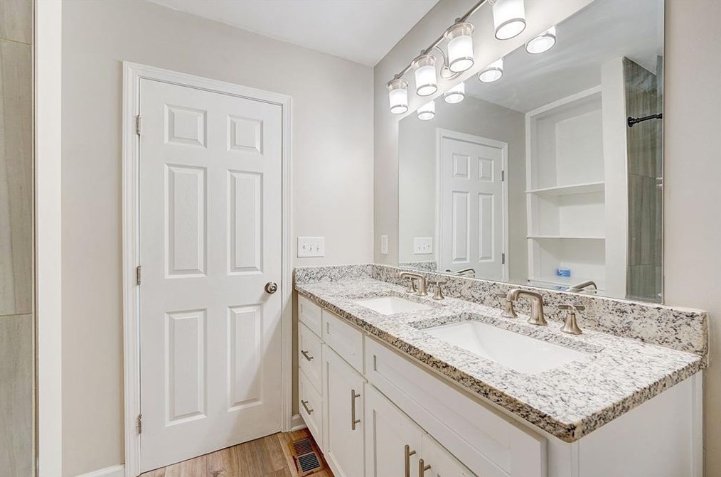 2952 Mustang Dr, Gainesville GA 30507-7960 exterior