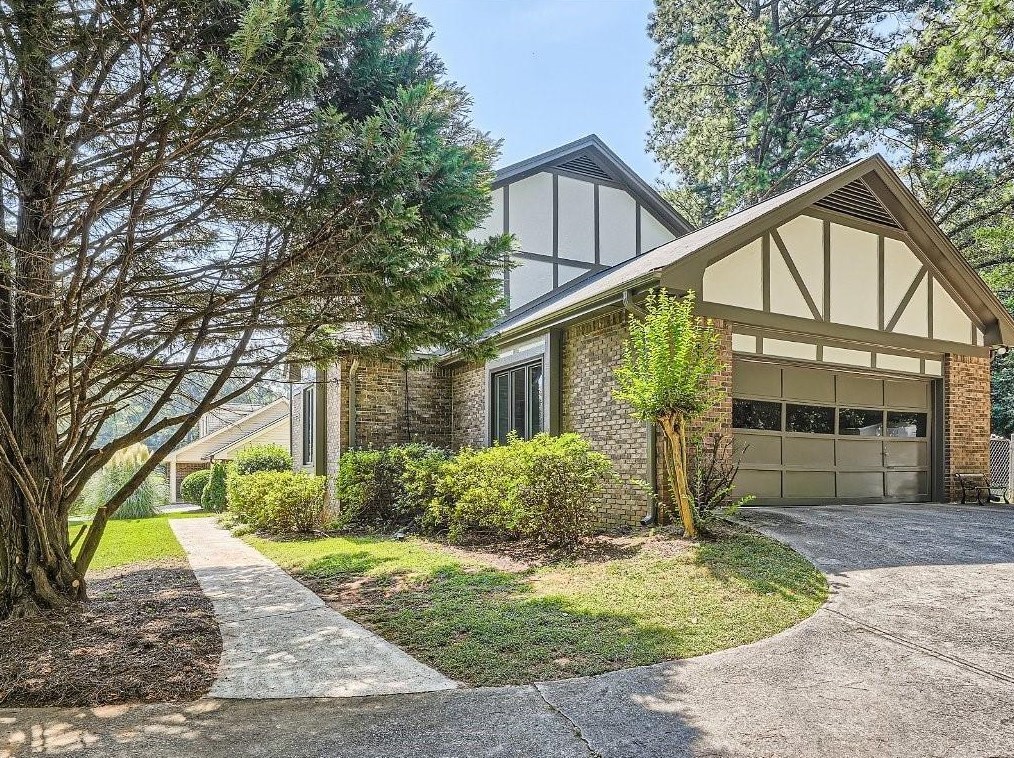 3749 Midvale Rd, Tucker, GA 30084