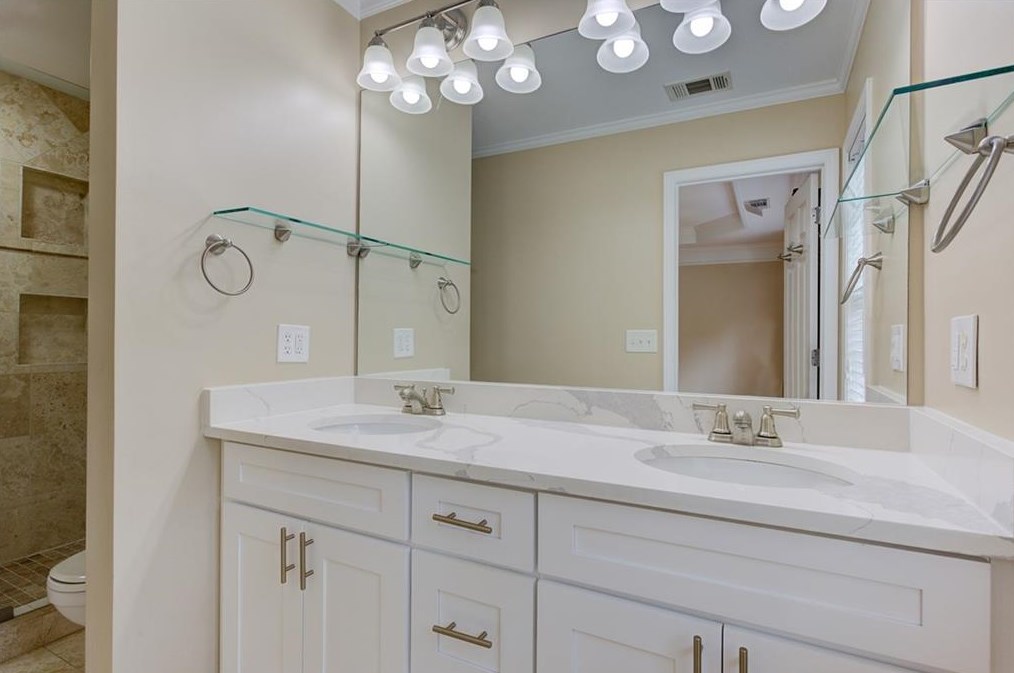 2166 Weldonberry Dr, Atlanta GA  30319-5732 exterior