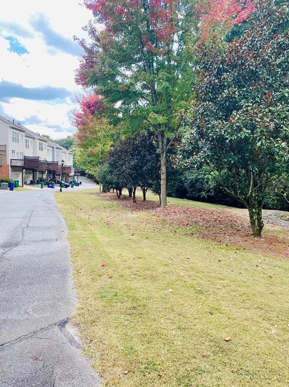 2166 Weldonberry Dr, Atlanta GA  30319-5732 exterior