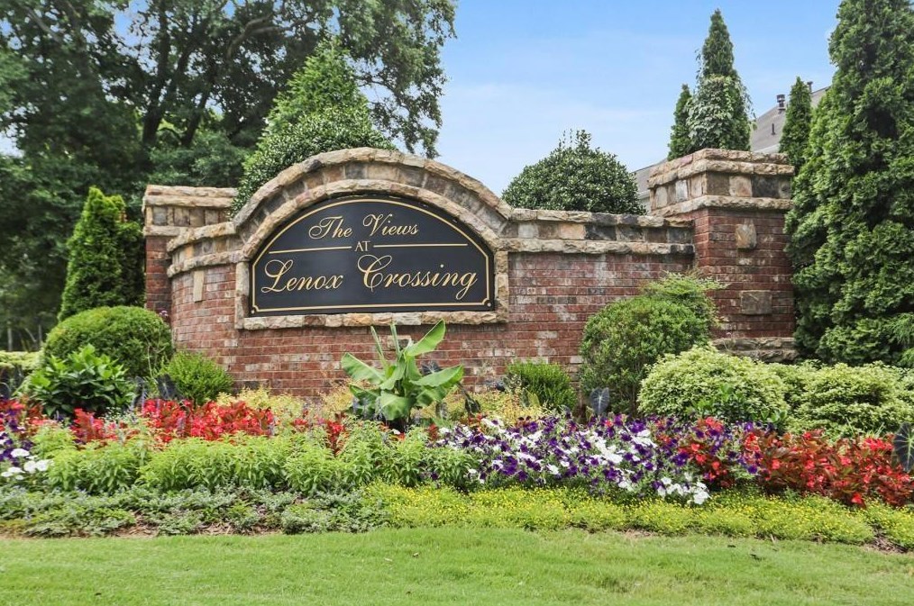 2166 Weldonberry Dr, Atlanta, GA 30319-5732