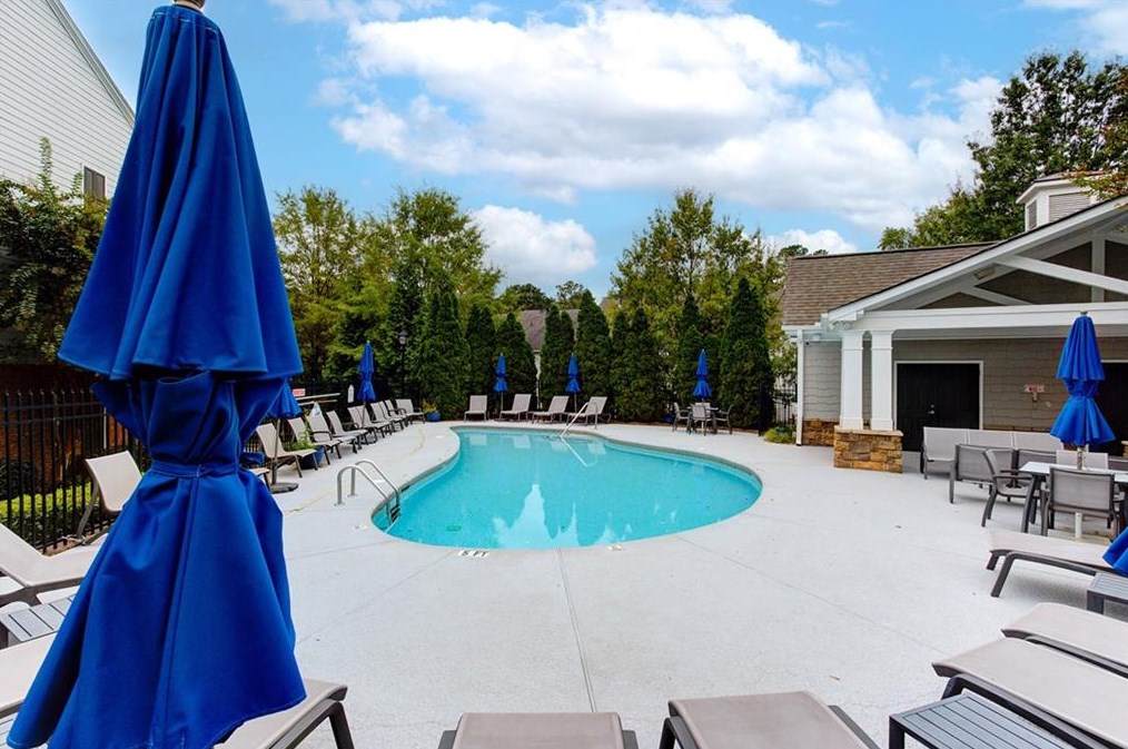 2166 Weldonberry Dr, Atlanta GA  30319-5732 exterior