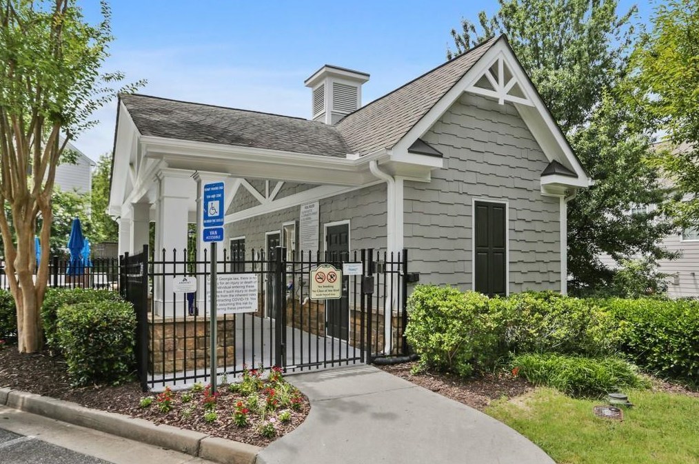 2166 Weldonberry Dr, Atlanta GA  30319-5732 exterior