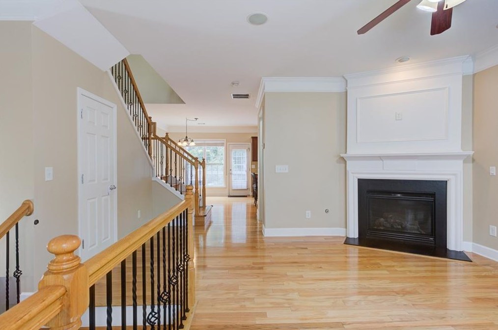 2166 Weldonberry Dr, Atlanta GA  30319-5732 exterior