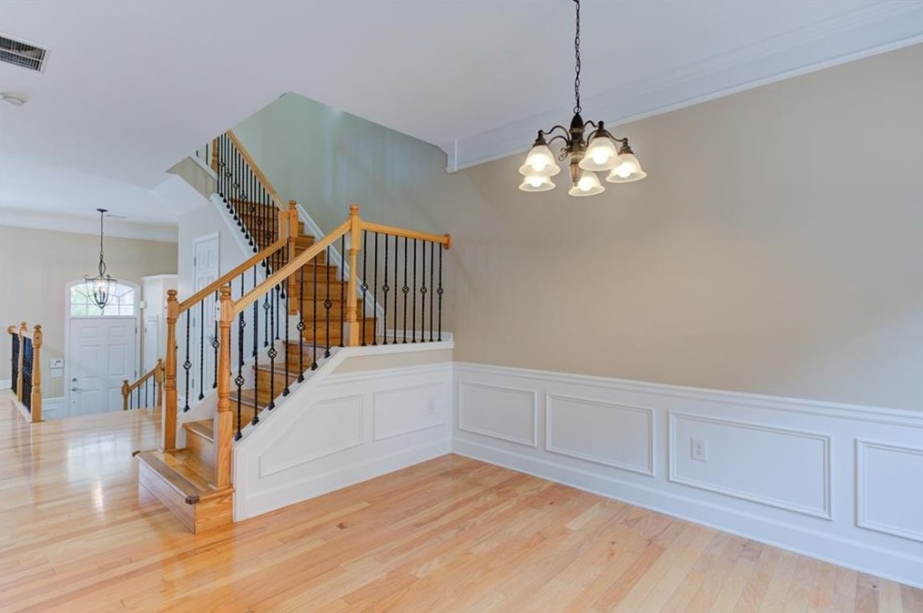2166 Weldonberry Dr, Atlanta GA  30319-5732 exterior