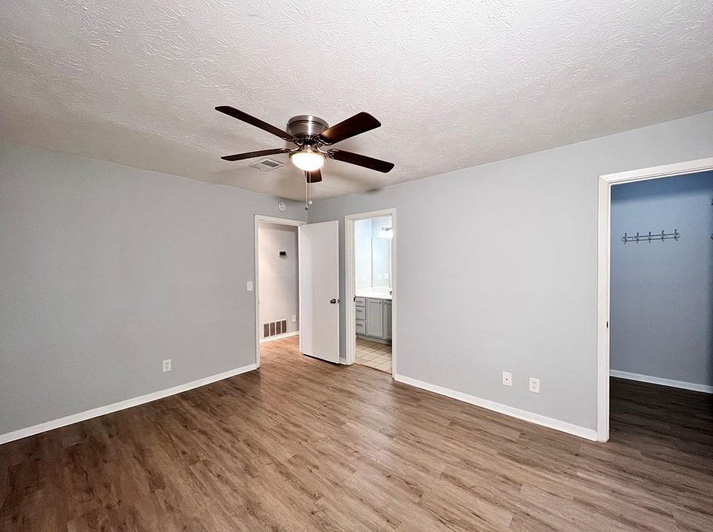 326 Warm Springs Cir, Roswell GA  30075-4967 exterior