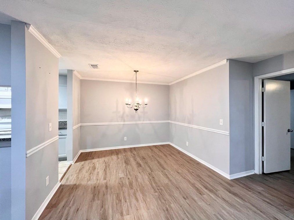 326 Warm Springs Cir, Roswell GA  30075-4967 exterior