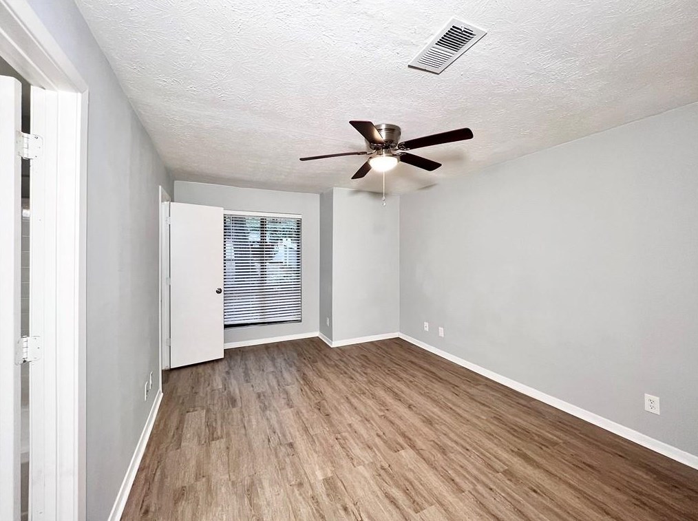 326 Warm Springs Cir, Roswell GA  30075-4967 exterior