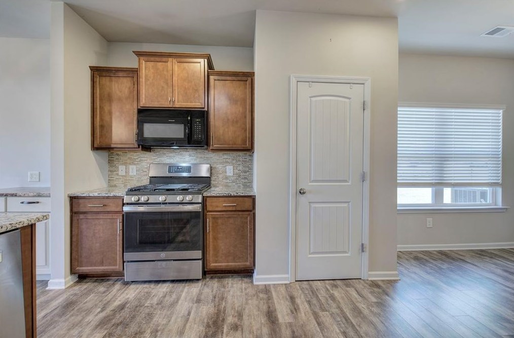 16 Brandon Ln, Rome GA  30165-6689 exterior