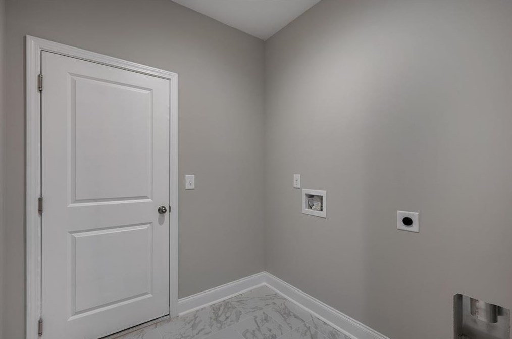 564 Oakland Dr, Calhoun GA 30701-4269 exterior