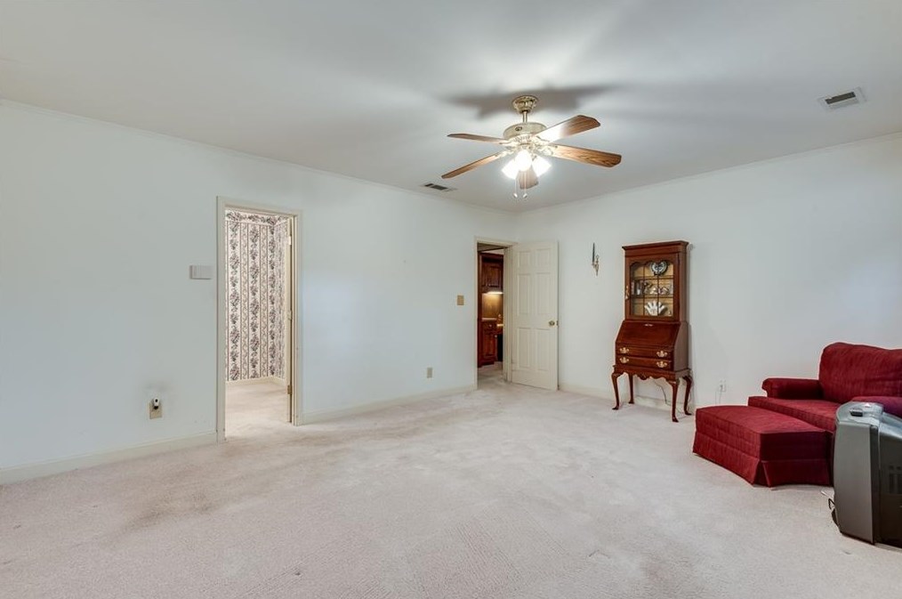 1805 Bedfordshire Dr, Decatur GA  30033-1405 exterior