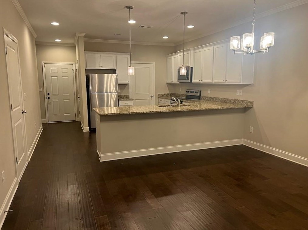 3770 Shades Valley Ln, Gainesville, GA 30501
