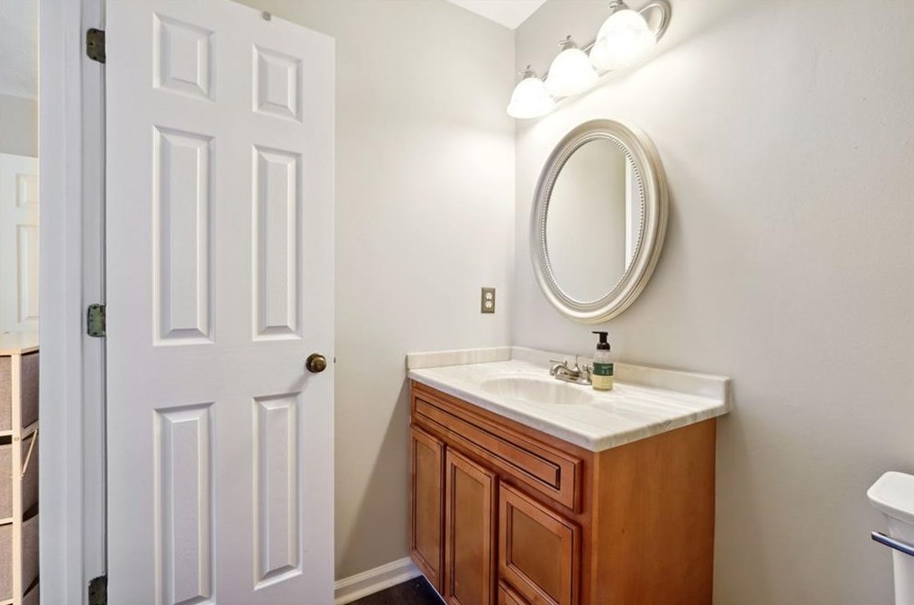 1021 Windy Oaks Ct, Smyrna GA  30080-2243 exterior