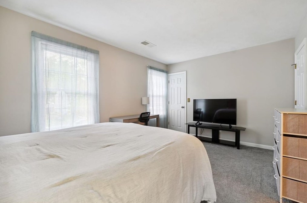 1021 Windy Oaks Ct, Smyrna GA  30080-2243 exterior