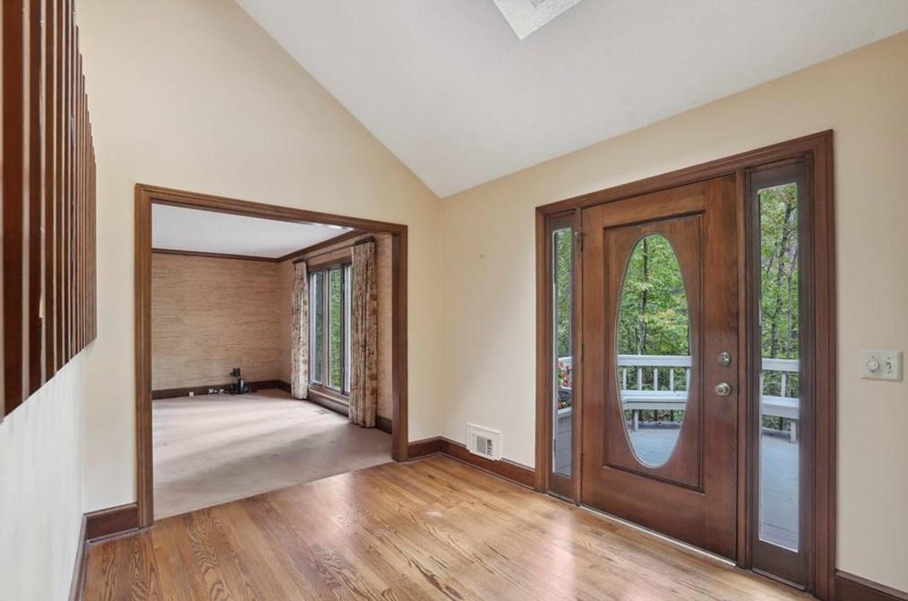 540 Watergate Ct, Roswell, GA 30076-3239