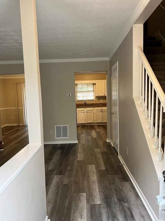 719 Redland Dr, Jonesboro, GA 30238
