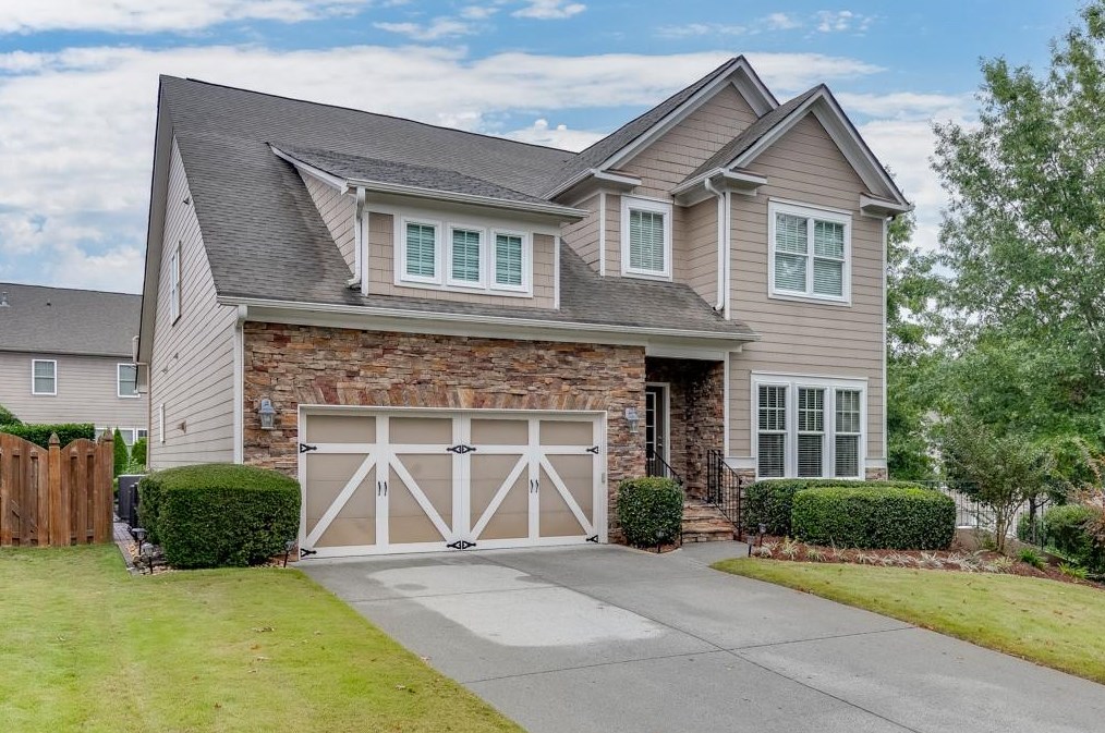 7863 Keepsake Ln, Flowery Branch, GA 30542-7549