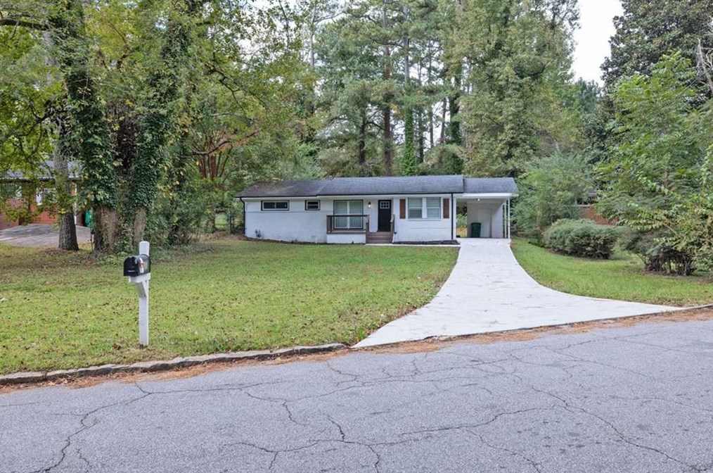 1903 Shamrock Dr, Decatur GA  30032-7055 exterior