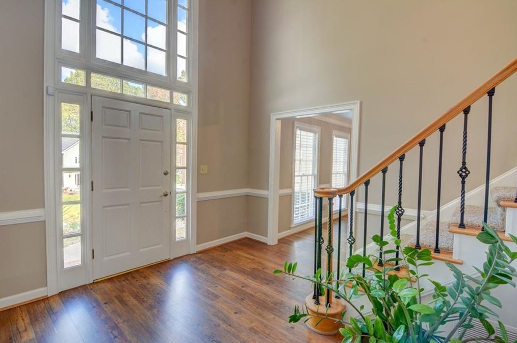 2160 Fairfax Dr, Alpharetta, GA 30009-3475
