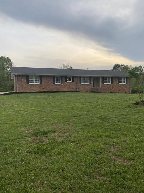 425 Ne Richards Rd, White, GA 30184