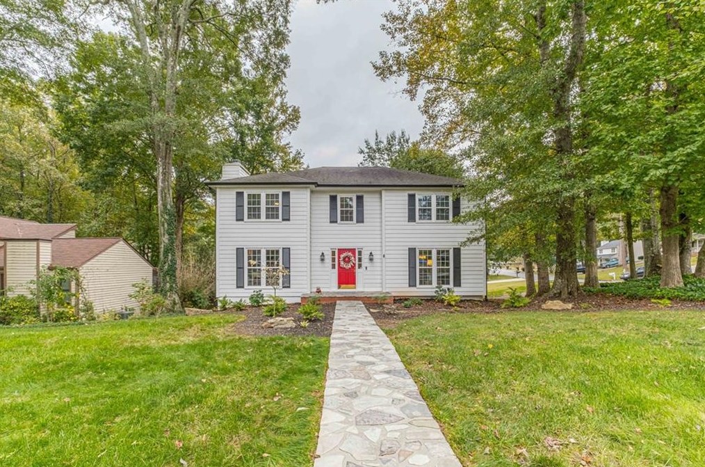 3992 Millwood Ln Nw, Lilburn, GA 30047