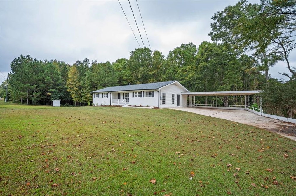 2488 Bomar Rd, Douglasville, GA 30135-1407