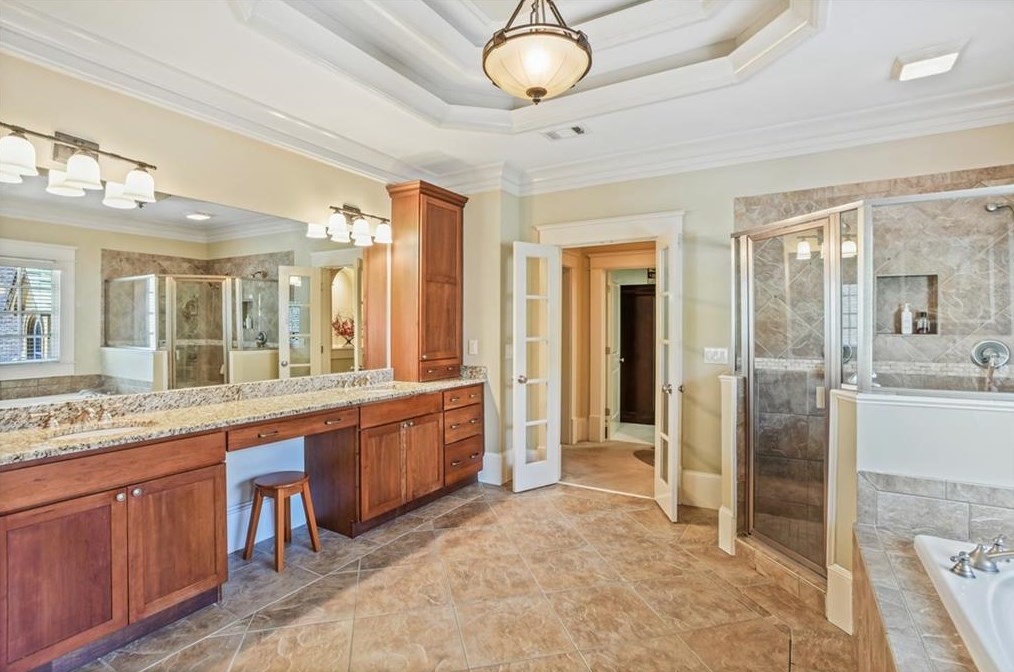 2831 Laurelgate Dr, Decatur GA  30033-1463 exterior