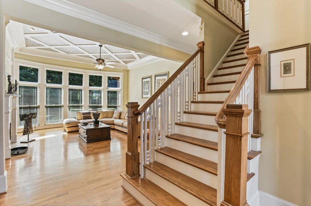 2831 Laurelgate Dr, Decatur GA  30033-1463 exterior