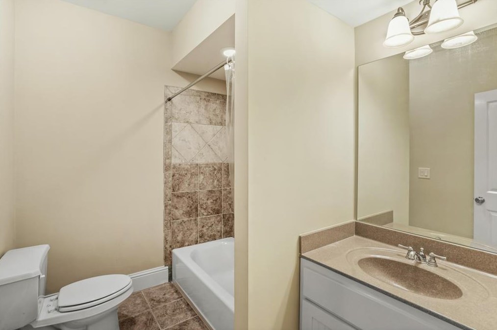 2831 Laurelgate Dr, Decatur GA  30033-1463 exterior