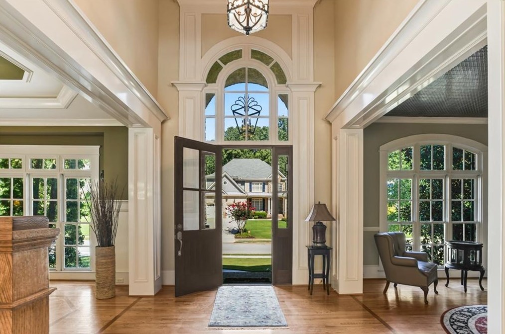 2831 Laurelgate Dr, Decatur GA  30033-1463 exterior