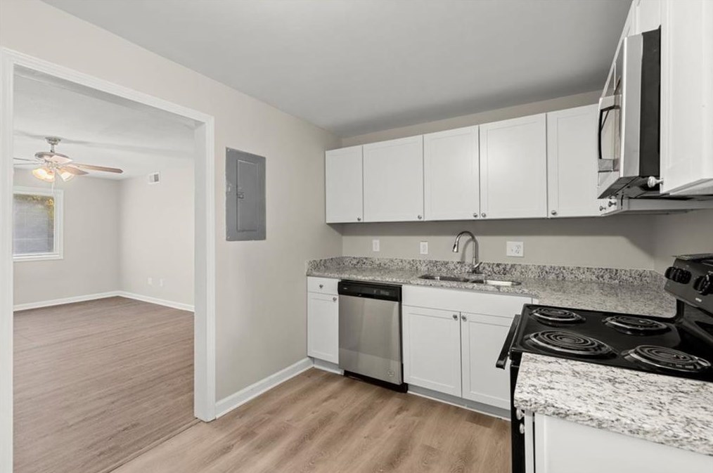 1627 Line Cir, Decatur GA  30032-3365 exterior