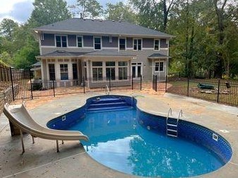 2604 Midway Rd, Decatur GA  30030-4571 exterior