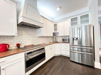 2604 Midway Rd, Decatur GA  30030-4571 exterior