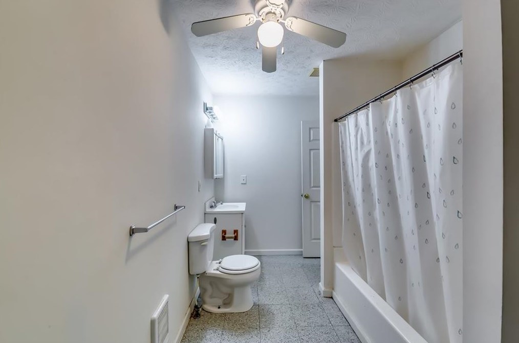 4203 Kimlie Cv, Decatur GA  30035-1033 exterior