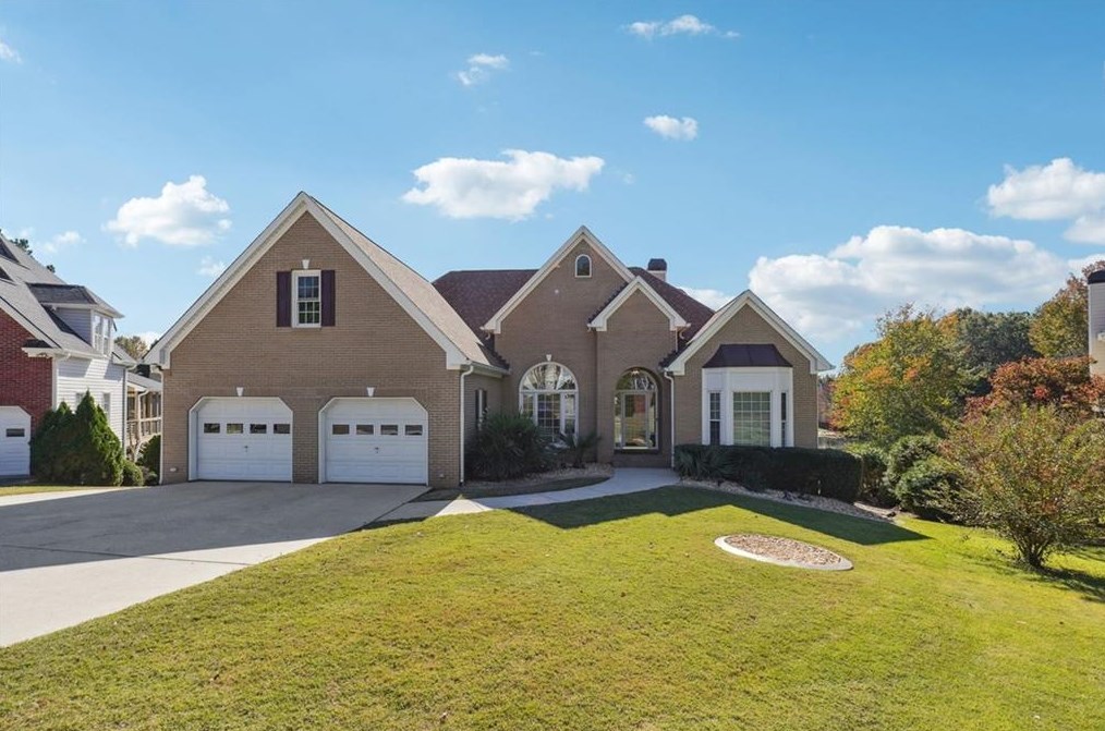 2445 Alexander Lake Dr, Marietta, GA 30064-7502