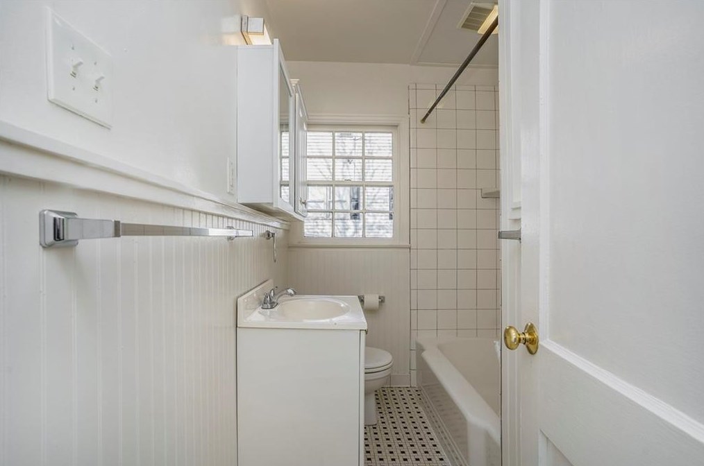 2609 Eastwood Dr, Decatur GA  30032-4351 exterior