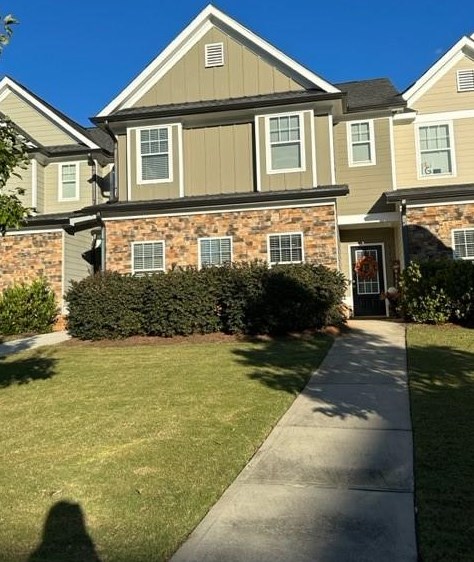 1705 Lincoln Dr, Bogart, GA 30622