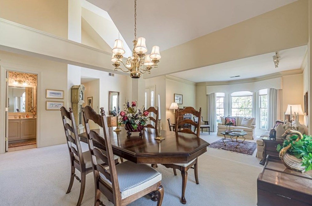 5700 Grv Pt Rd, Alpharetta GA 30022-5636 exterior