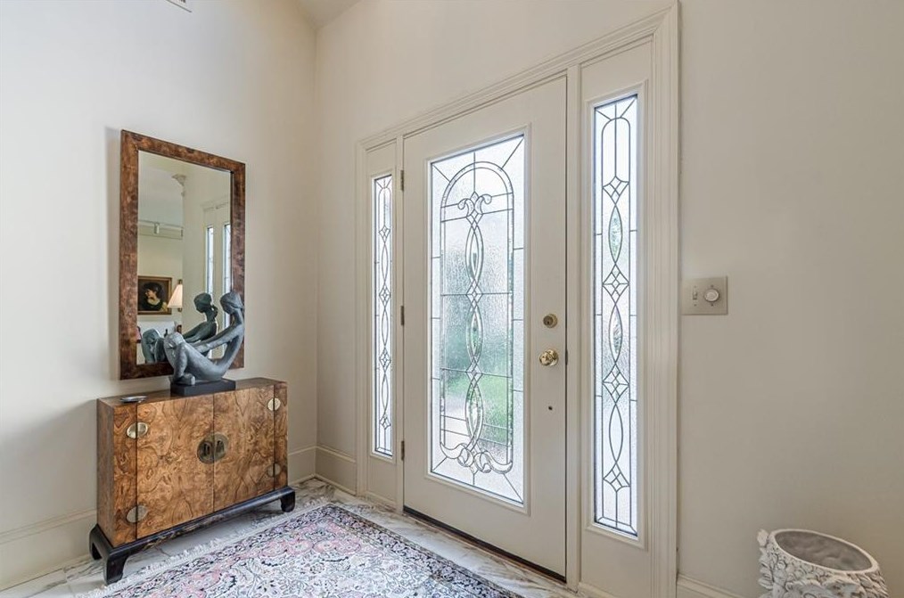 5700 Grv Pt Rd, Alpharetta GA 30022-5636 exterior