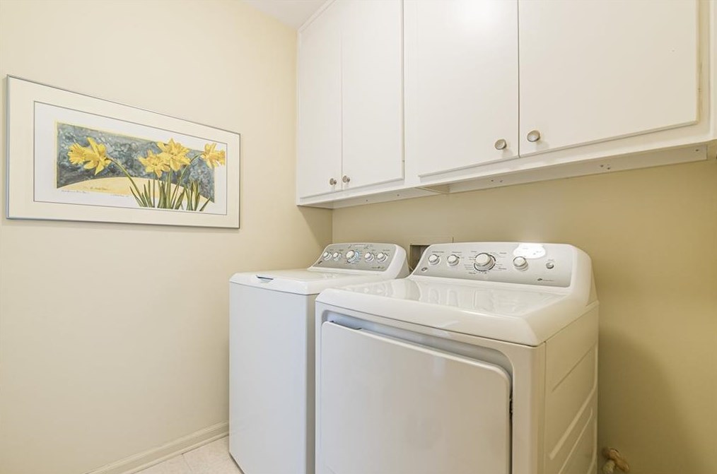 5700 Grv Pt Rd, Alpharetta GA 30022-5636 exterior