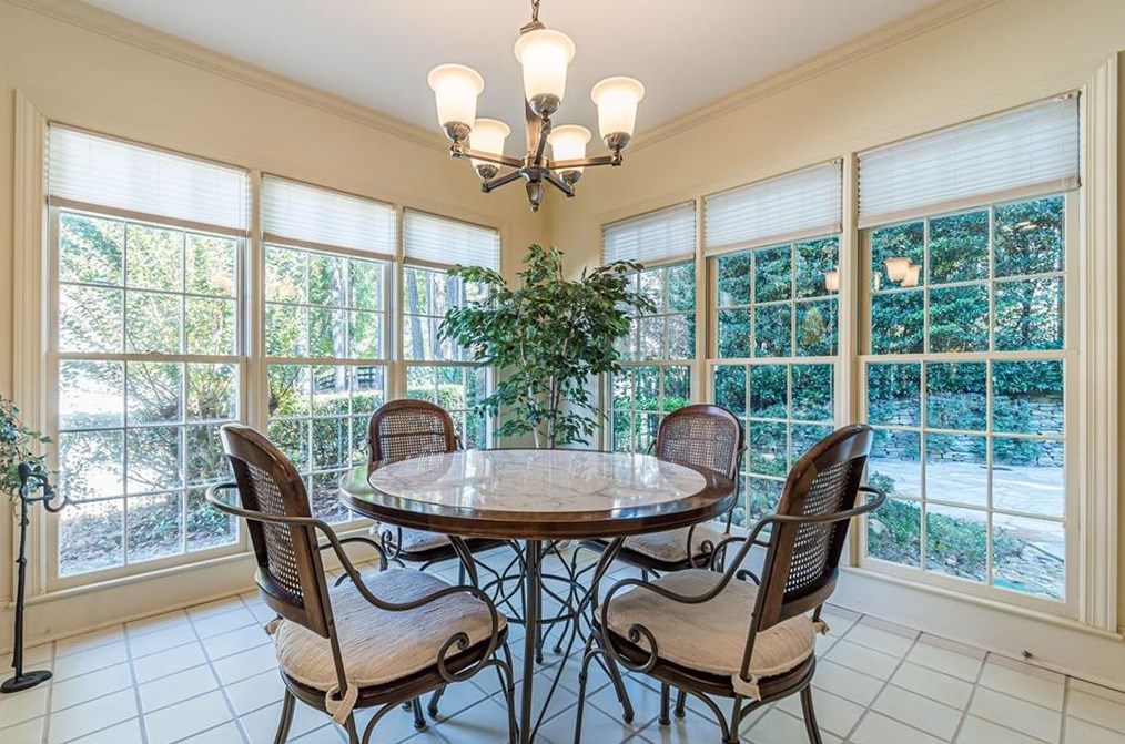 5700 Grv Pt Rd, Alpharetta GA 30022-5636 exterior