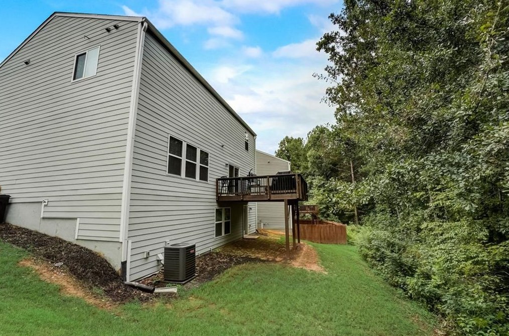 244 Moonlit Trl, Dallas GA  30132-7580 exterior