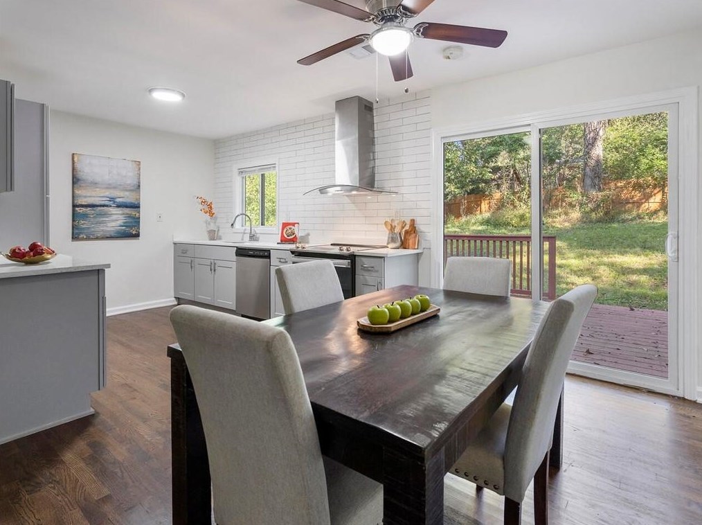 2984 Catalina Dr, Decatur GA  30032-3568 exterior