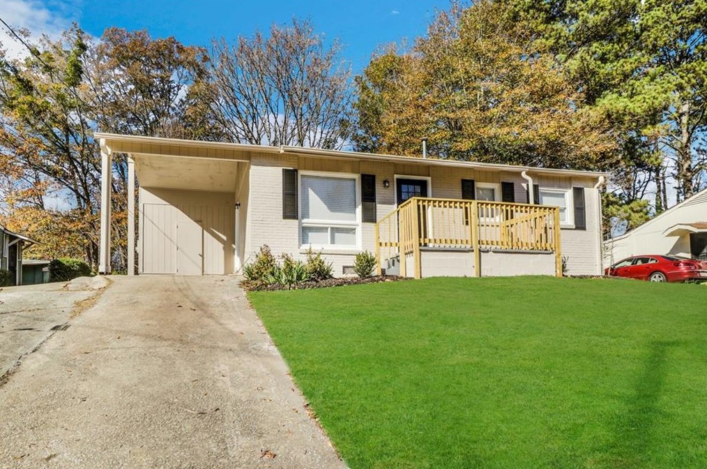 836 Amber Pl Nw, Atlanta, GA 30331